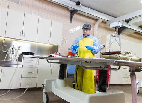 embalmer salary